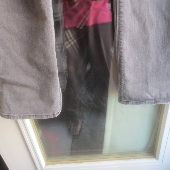 Calvin Klein Button Down Fly Grey Straight Legs Denim Jeans - Size 34 x 30 Men's - Picture 3 of 16